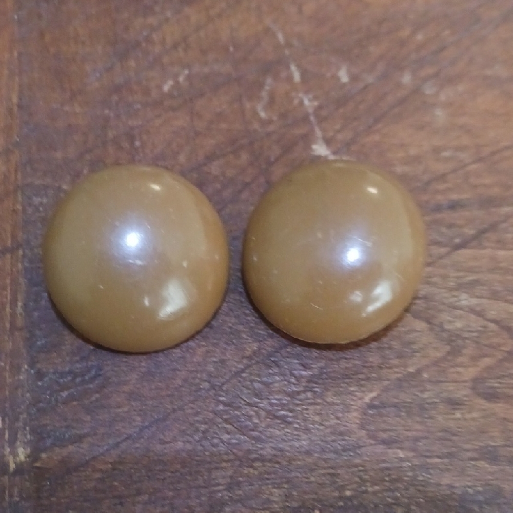 Source Unknown Taupe Dome Clip-on Earrings